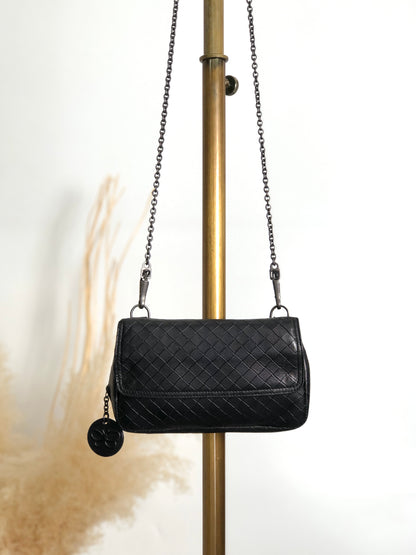 Bottega Veneta Intrecciato Chain Shoulder bag Black Vintage kgc2x6