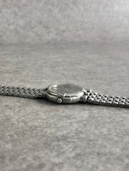 GUCCI Logo Watch Silver 9100M Vintage yp7h4d