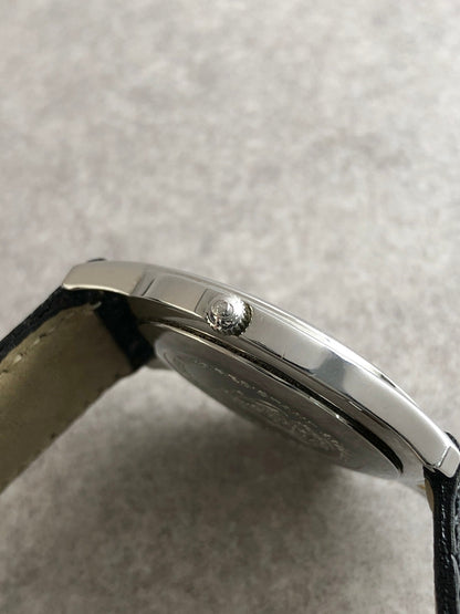 GUCCI Logo Watch Silver×Black 5500Ｍ Vintage 24mgta