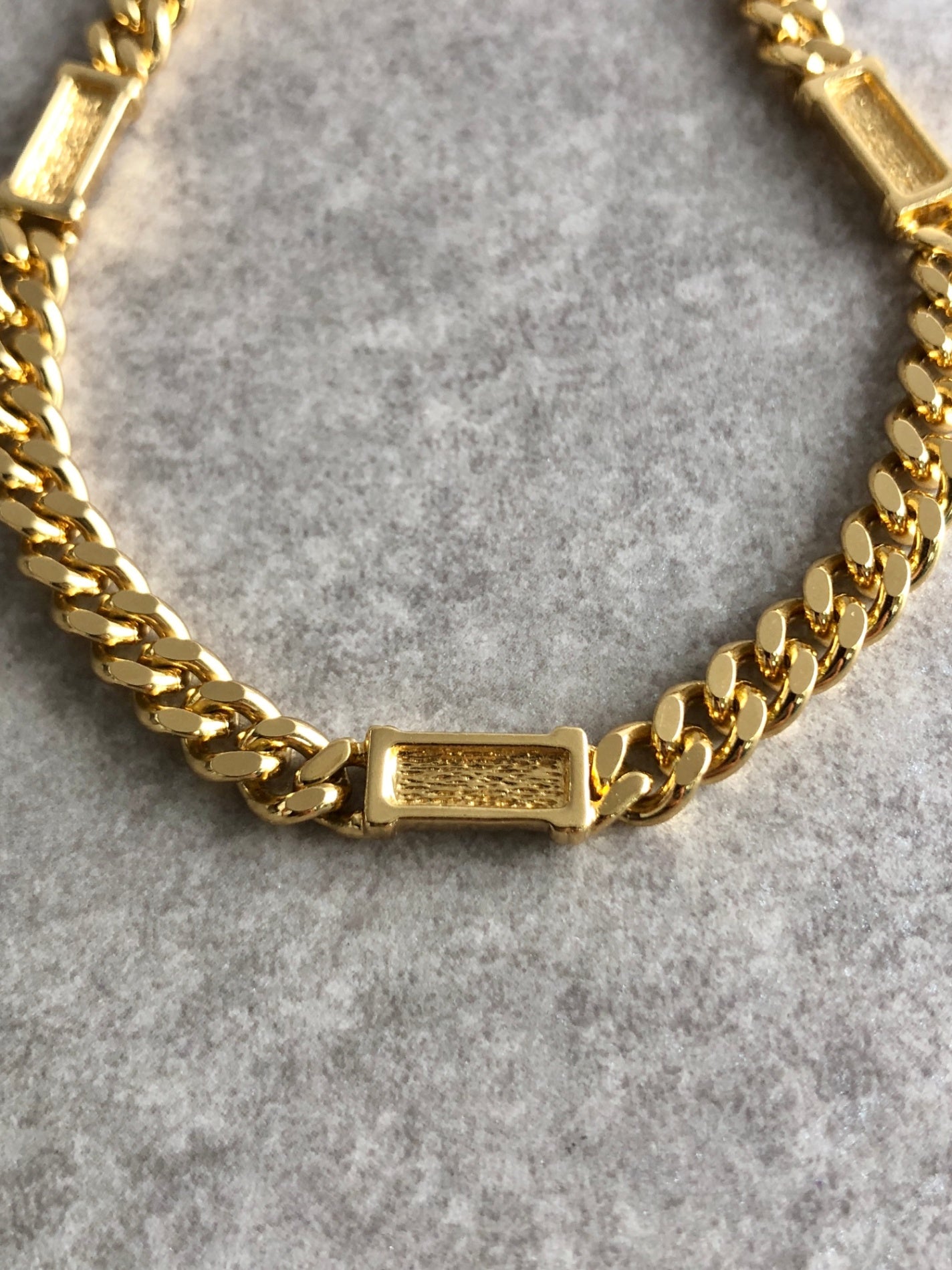 Christian Dior Logo Motif  Bracelet Gold Vintage 77a68y