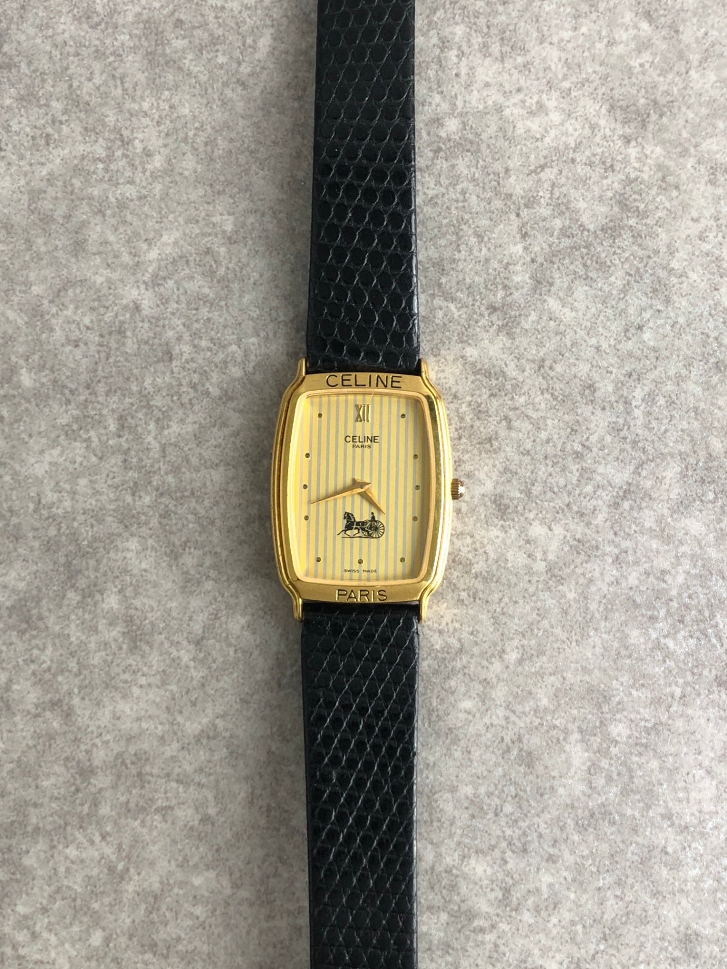 CELINE Horse Carriage Watch Gold×Black Vintage 4c7zjb