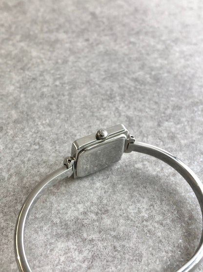 GUCCI Watch Silver 1900L Vintage wgrfmf