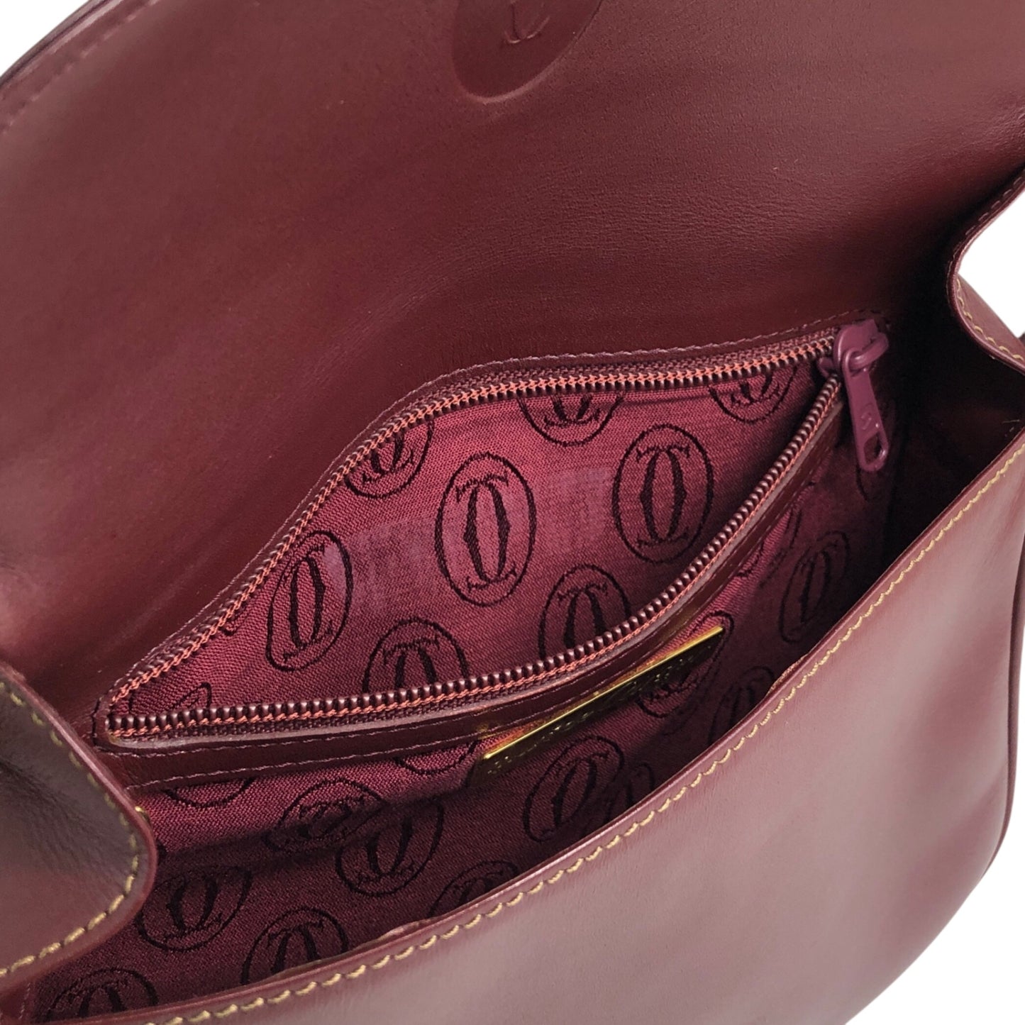 Cartier Front Buckle Shoulder bag Bordeaux Vintage vtcync