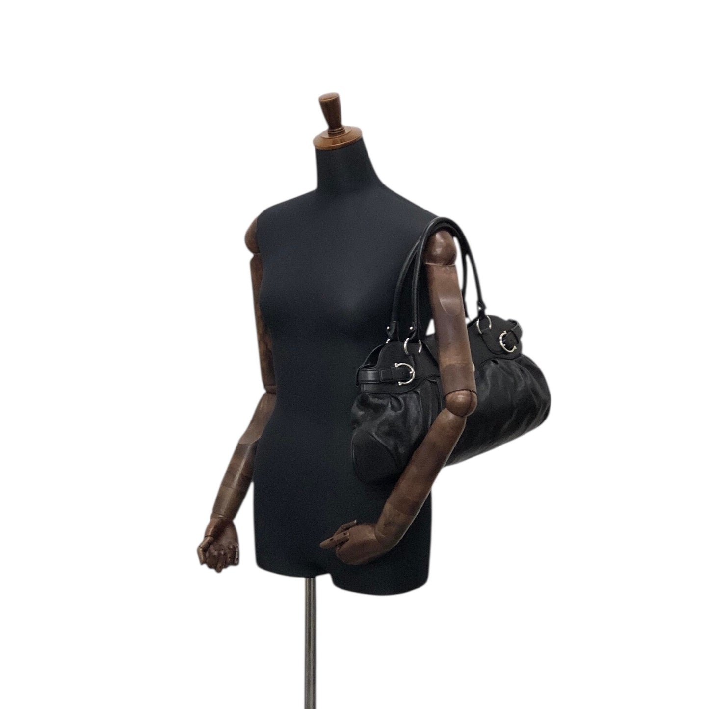 Salvatore Ferragamo Gancini Handbag Black Vintage 5aexwa