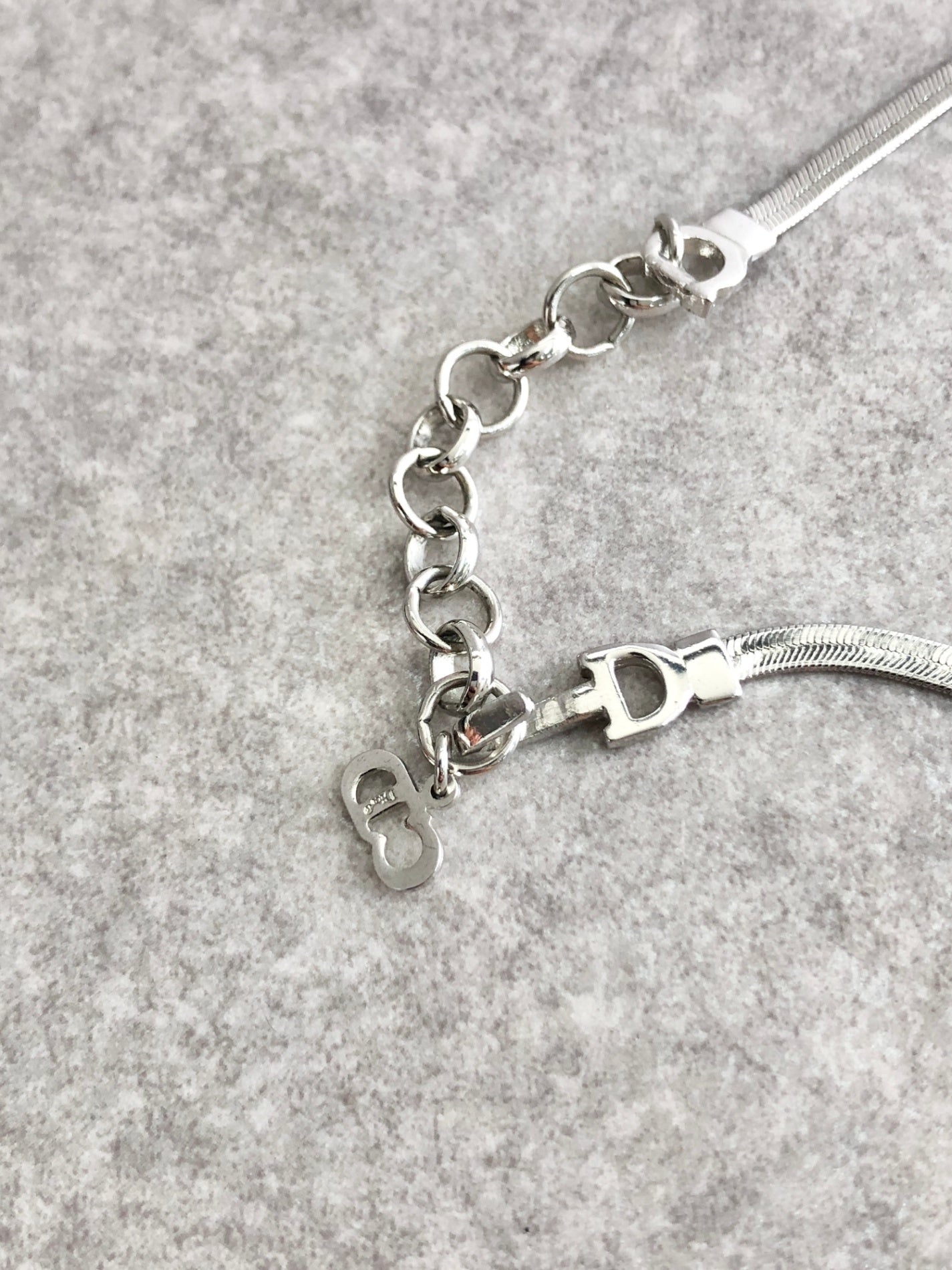 Christian Dior CD Logo Ribbon Necklace Silver Vintage xxdfsh