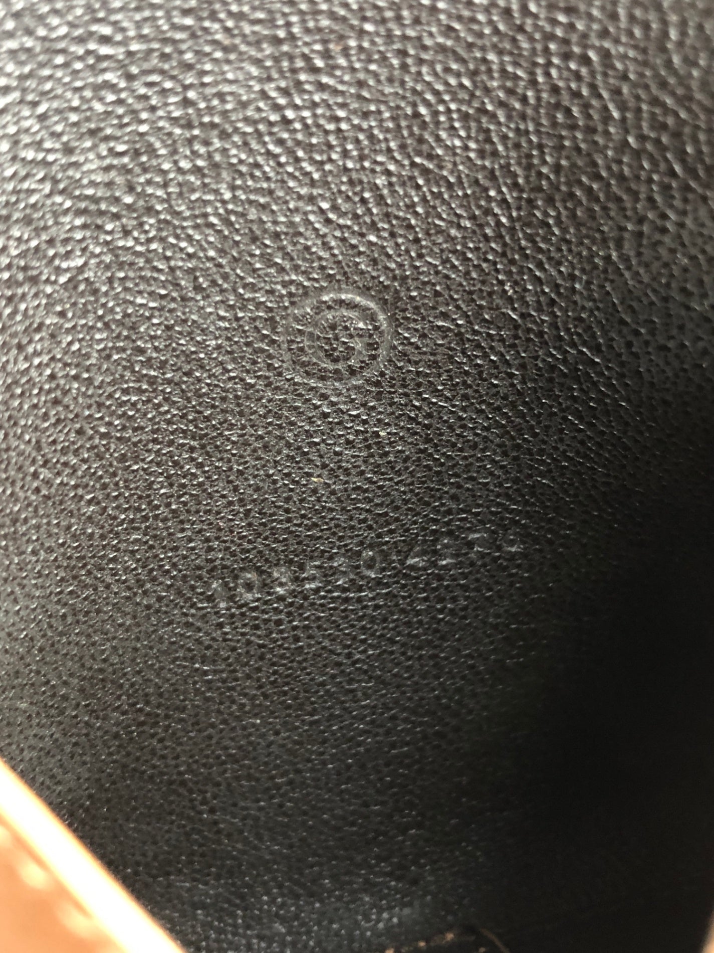 GUCCI Logo Embossed Coin Purse Brown Vintage 5suiaw