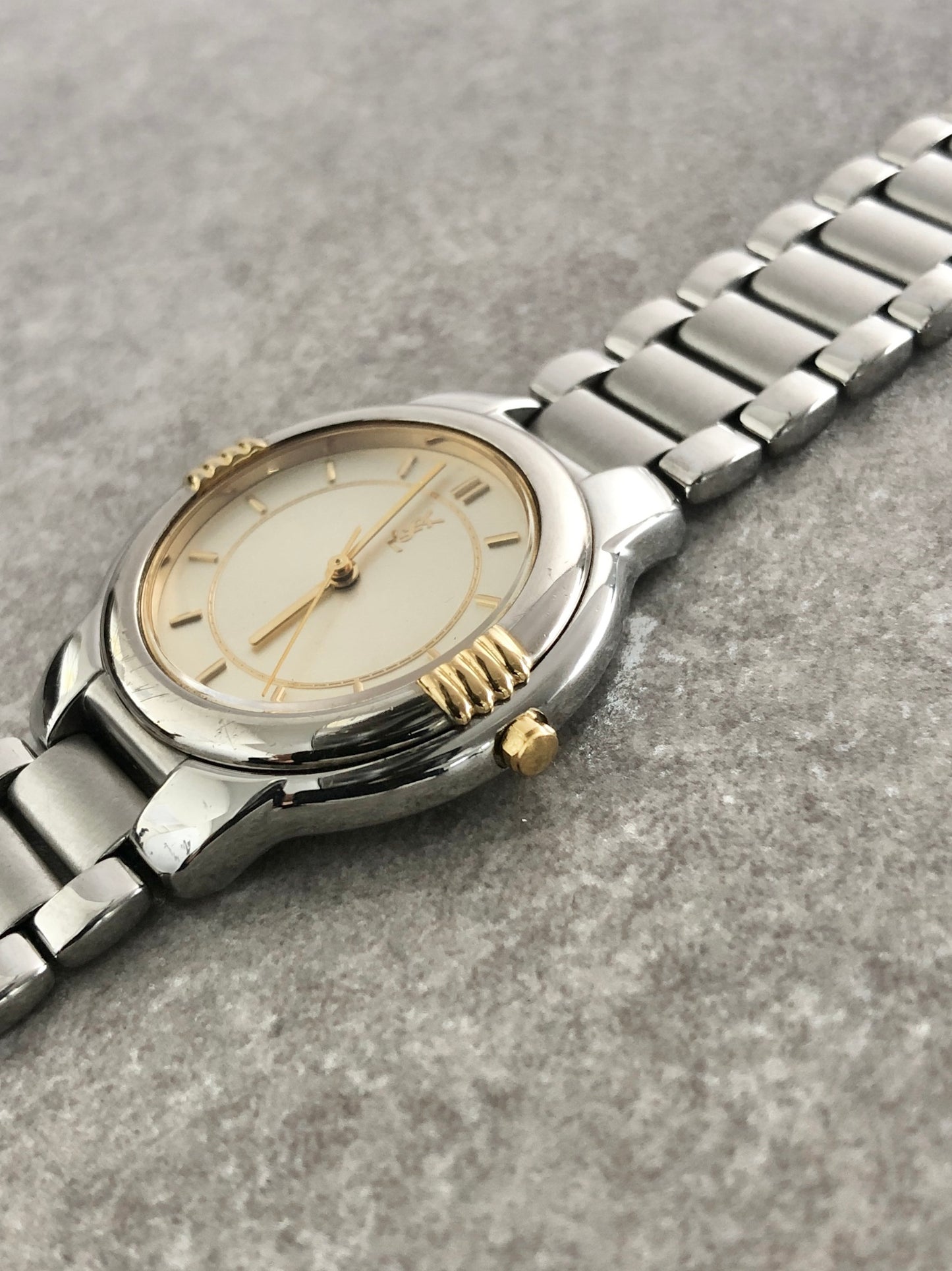 Yves Saint Laurent YSL Logo Watch Silver Vintage c6vtx8