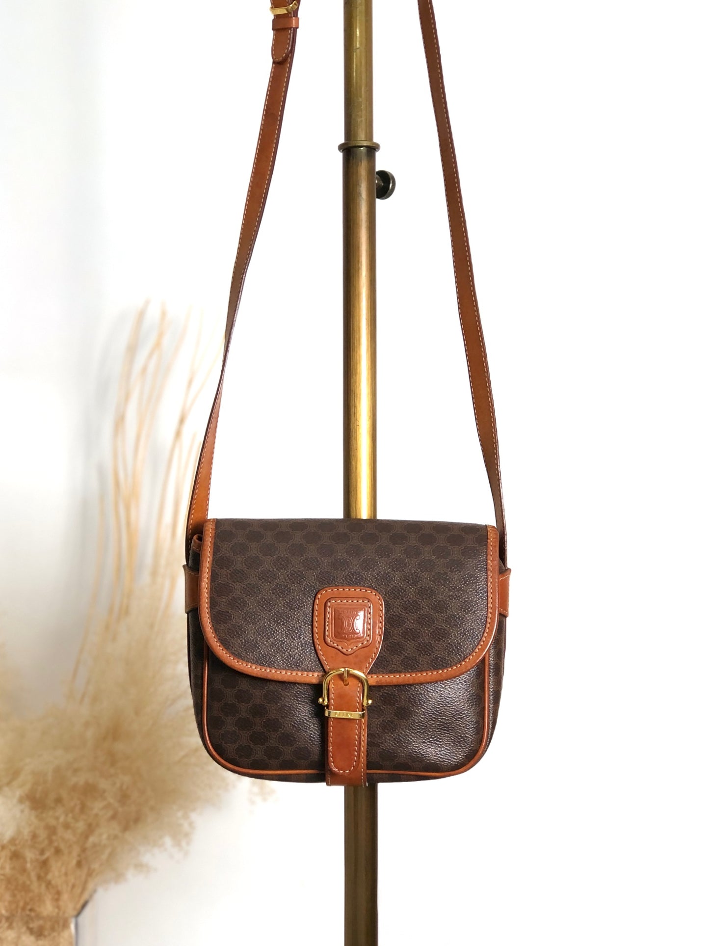 CELINE Macadam Blason Front Buckle Shoulder bag Brown Vintage kkjgdk