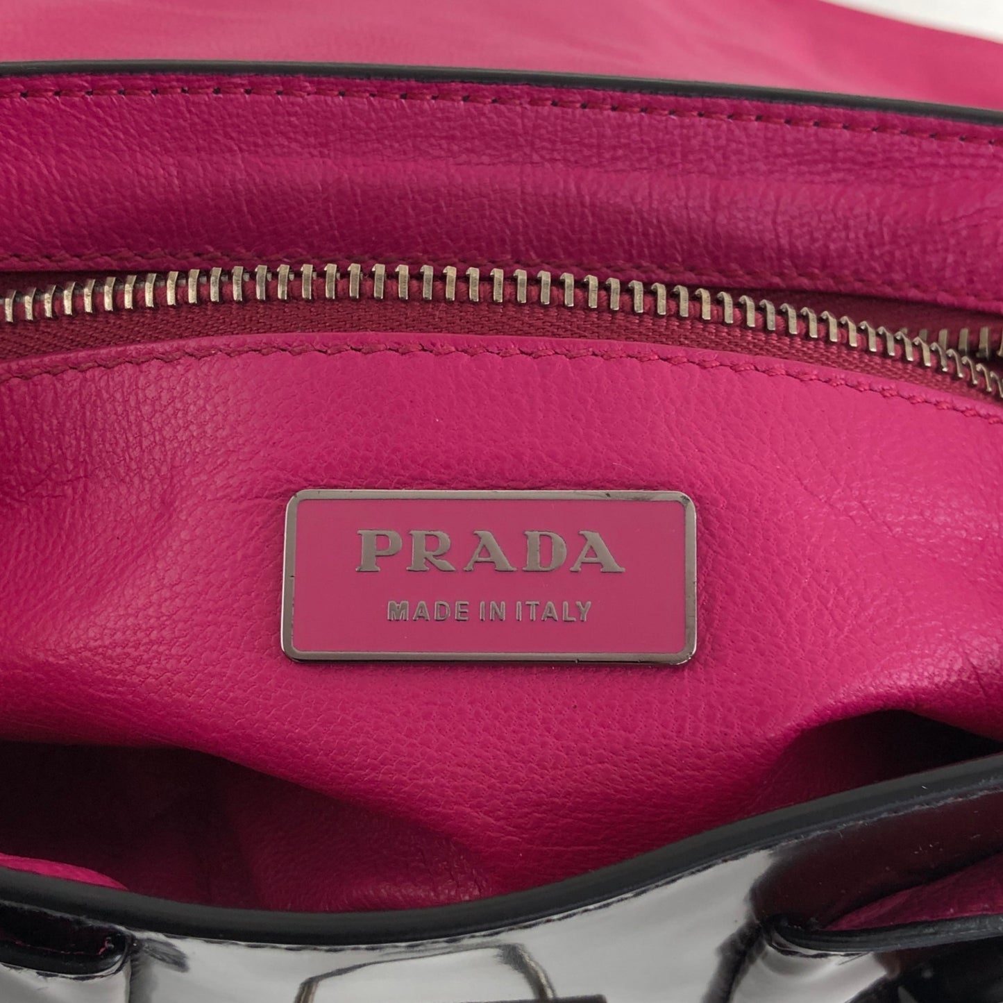 PRADA 前扣單肩包 棕色 復古 j5mn5d