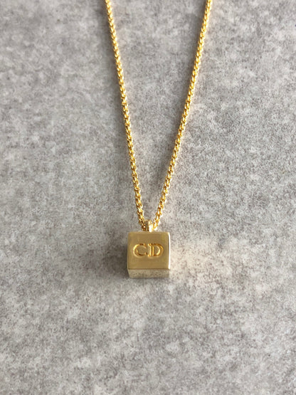 Christian Dior CD Logo Cube Necklace Gold Vintage uue8e6