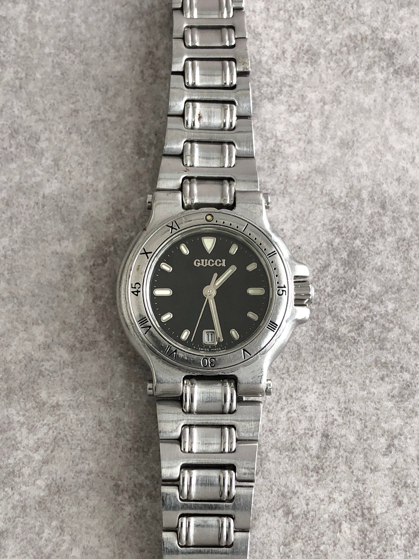 GUCCI Logo Quartz Watch Silver 9700L Vintage gxdvy8