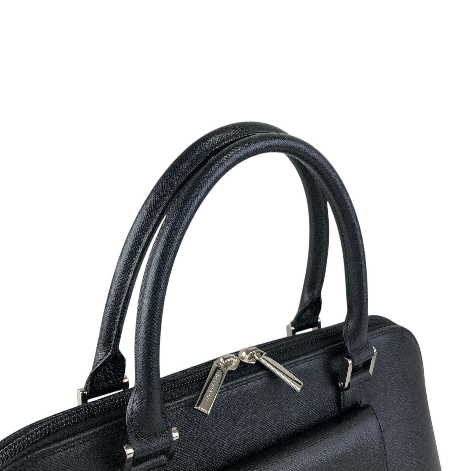 BURBERRY Logo Handbag Black Vintage w8bdiy – VintageShop solo