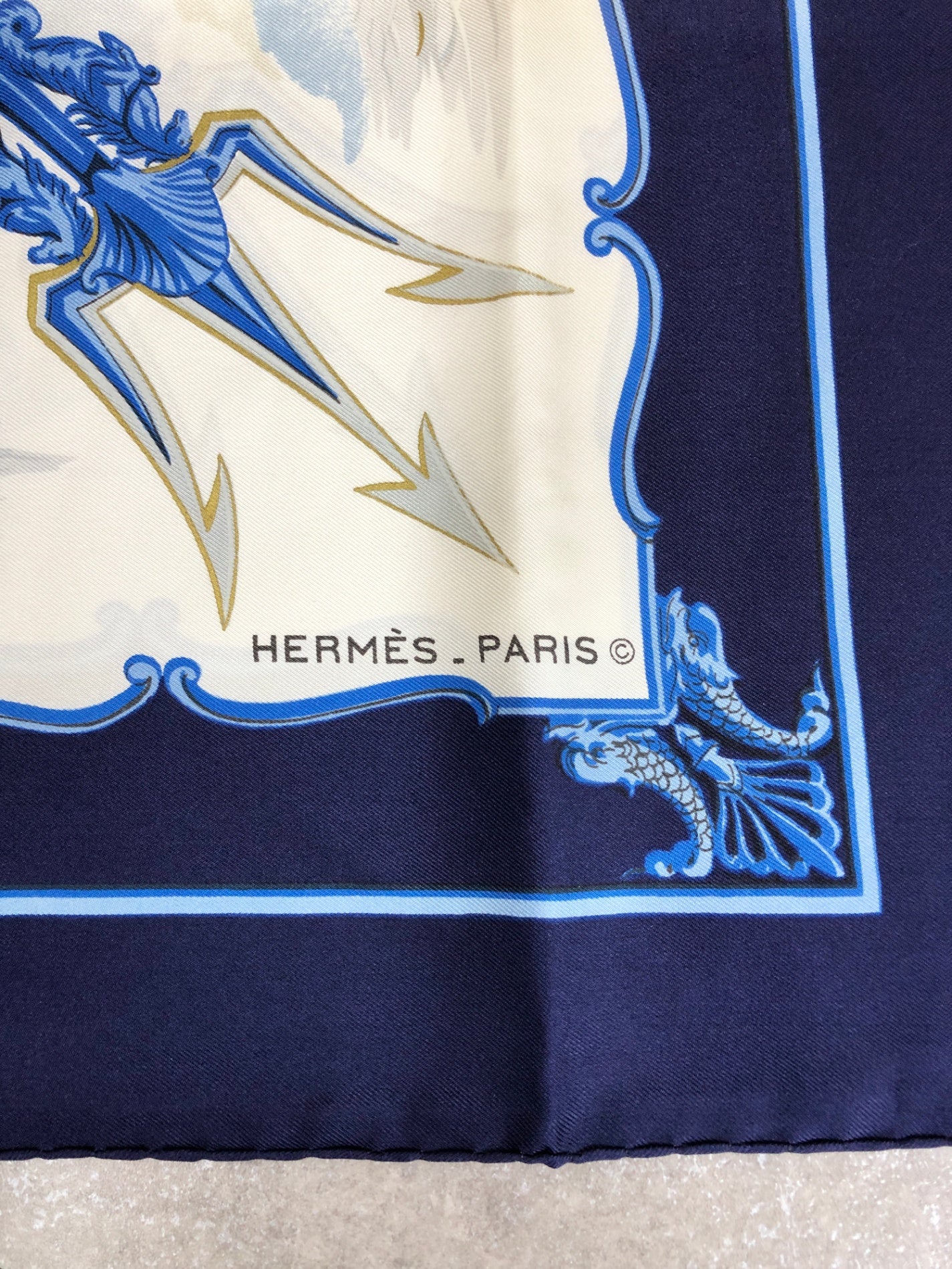 HERMES Silk Scarf White×Blue Vintage avkayp