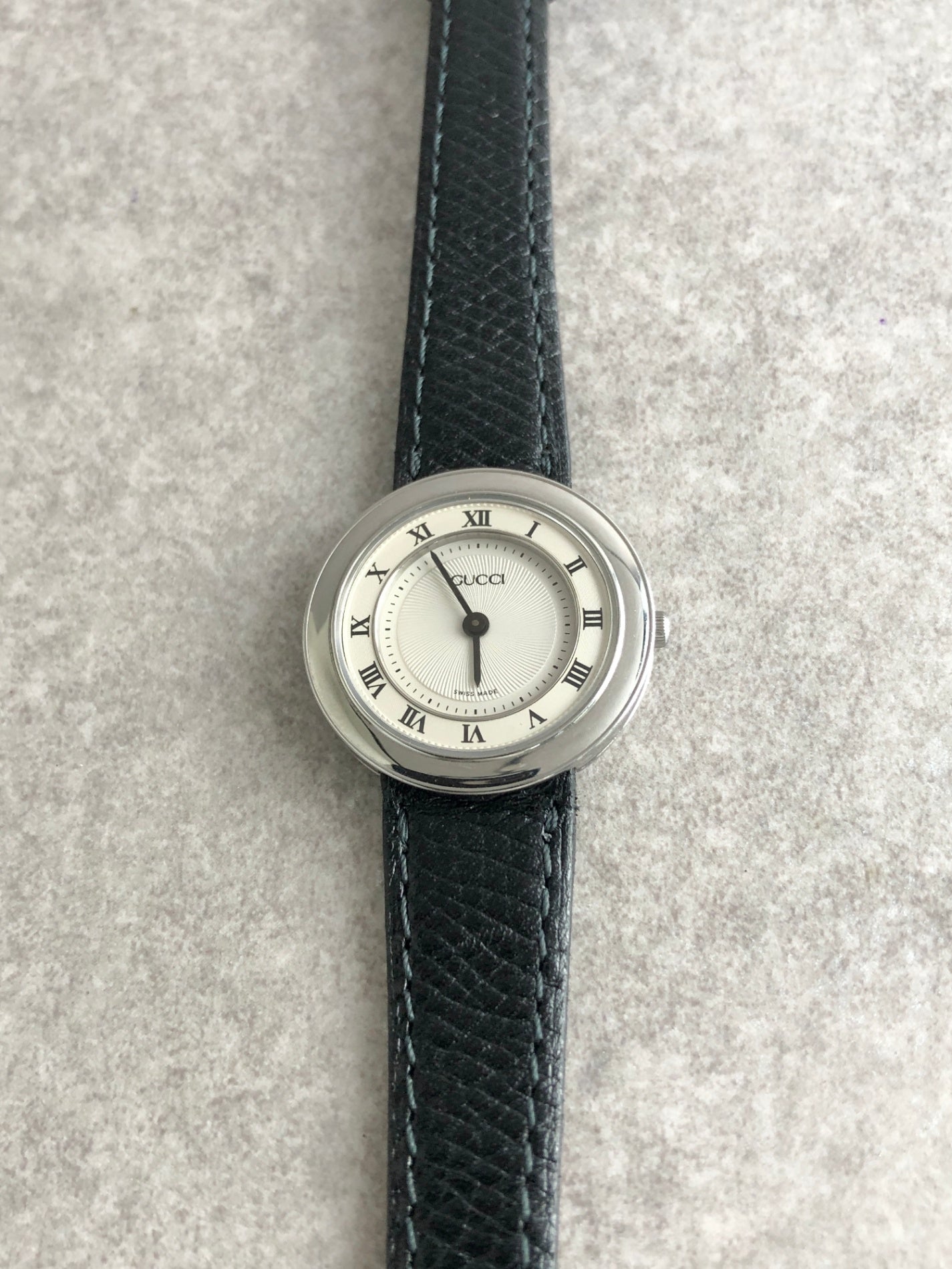 GUCCI Logo Quartz Watch Silver×Black Vintage jfpy7r – VintageShop solo