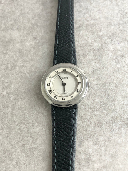 GUCCI Logo Quartz Watch Silver×Black Vintage jfpy7r