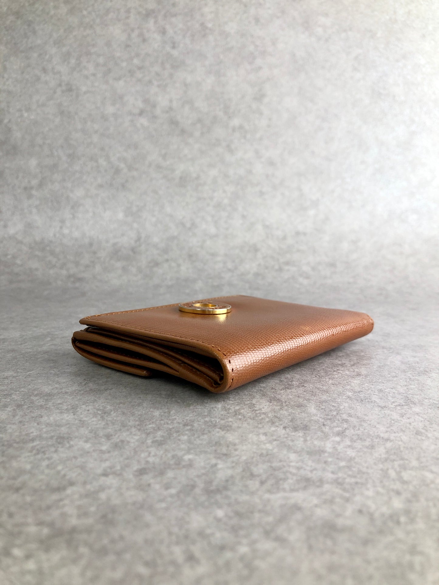 CELINE Circle Logo Folded Wallet Camel Vintage xhrnc5