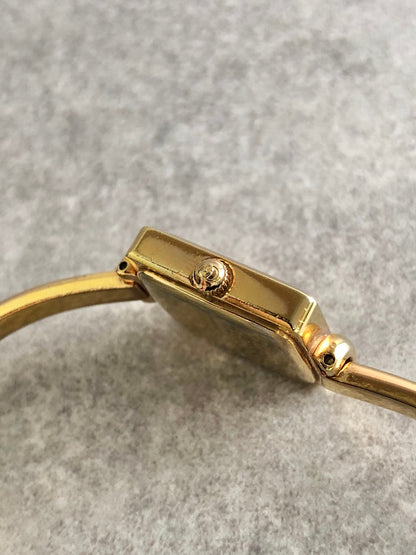 GUCCI Logo Bangle Watch Gold Vintage dsanww
