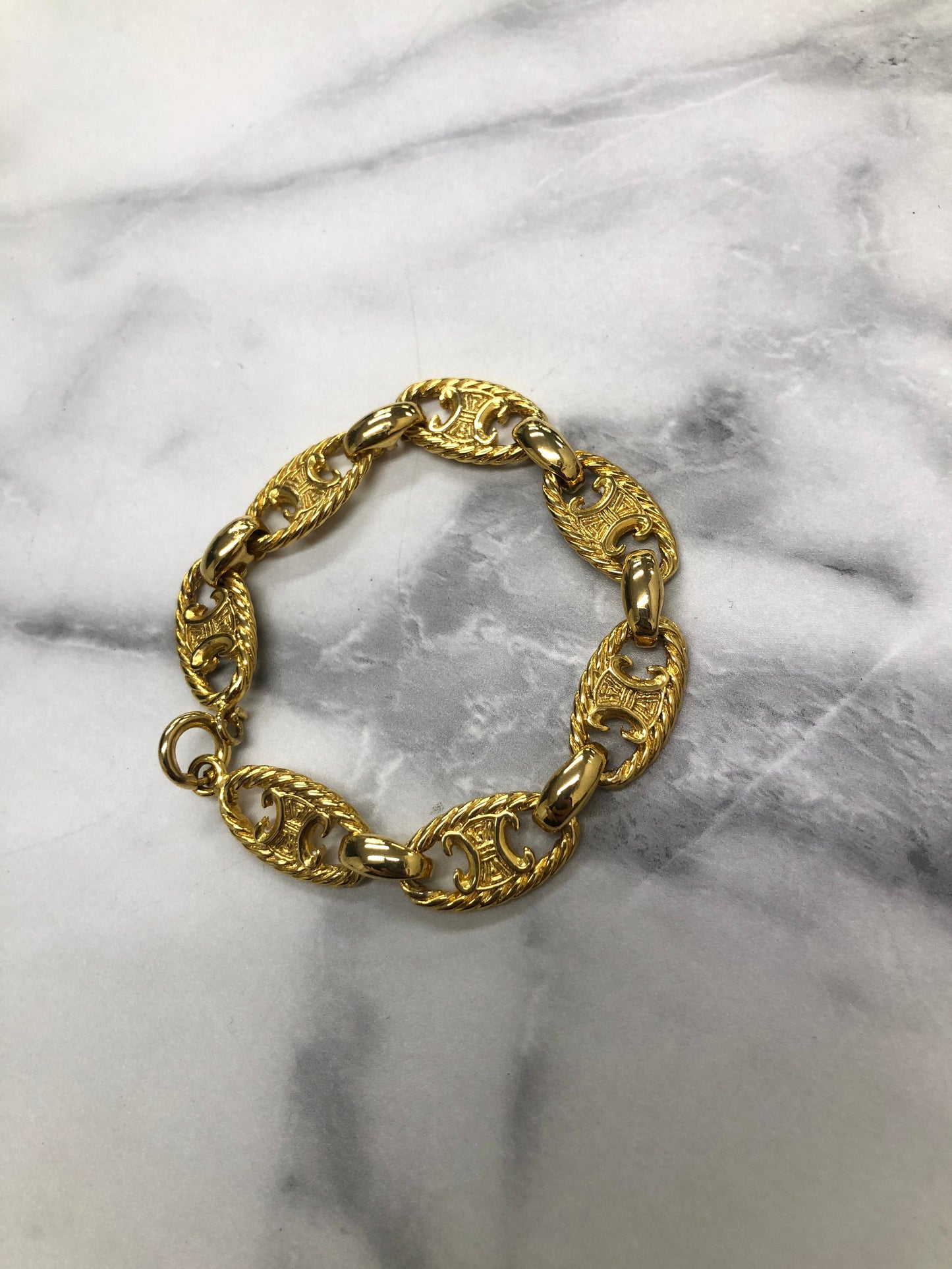 CELINE Triomphe Bracelet Gold Vintage sxckyi