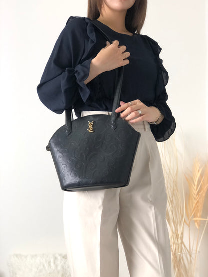 Yves Saint Laurent YSL Logo Arabesque Pattern Leather Shoulder bag Black Vintage xfnsx5