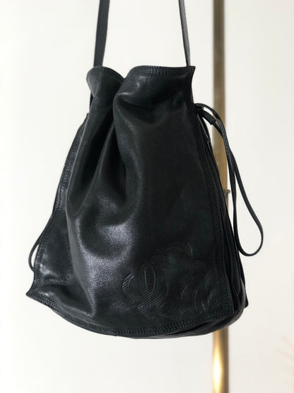 LOEWE Anagram Leather Drawstring Shoulder bag Black Vintage hzn8br