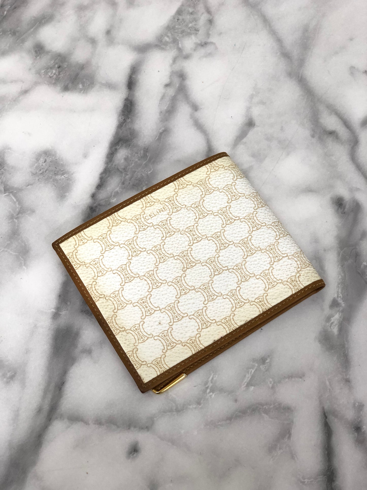 CELINE Macadam Folded Wallet White Vintage 2psvih