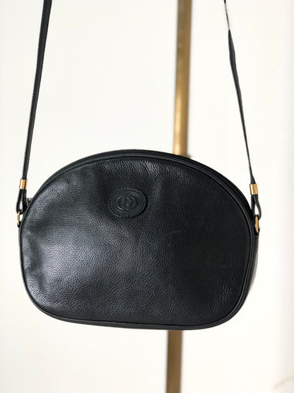 GUCCI GG Logo Leather Round Shoulder bag Black Vintage jgay4g