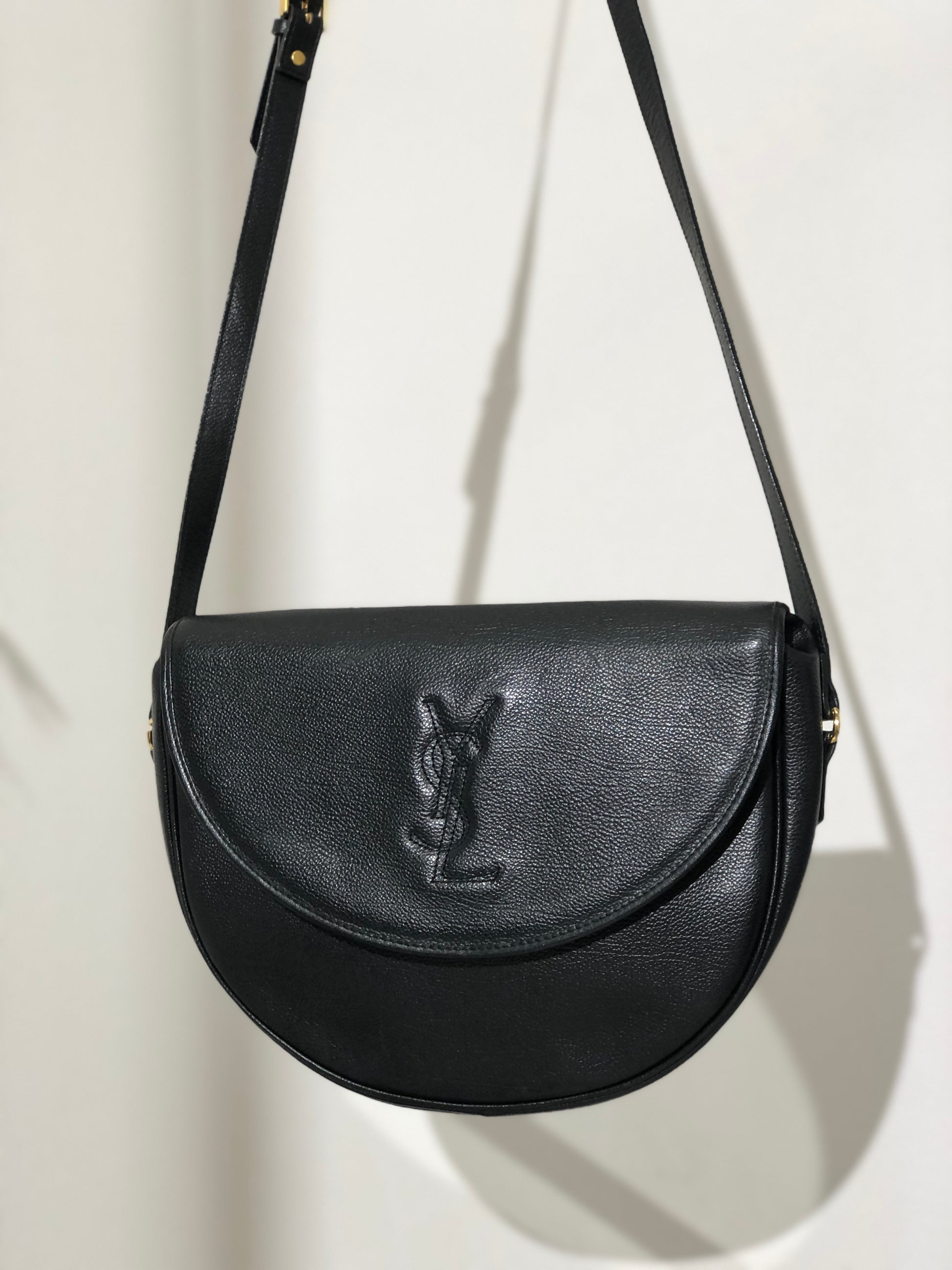 Yves Saint Laurent YSL Logo Nylon Leather Crossbody Shoulder bag Black –  VintageShop solo