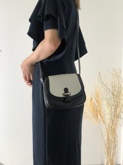 CELINE Logo Motif Leather Shoulder bag Black White Vintage ikpwf5