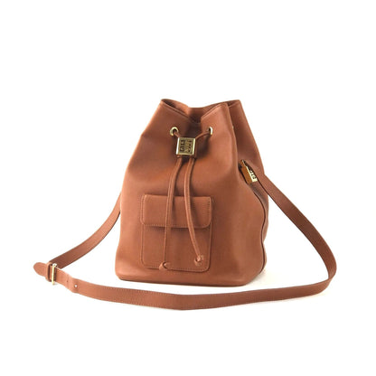 GIVENCHY logo motif front pocket drawstring crossbody leather shoulder bag brown vintage old x3v2dc