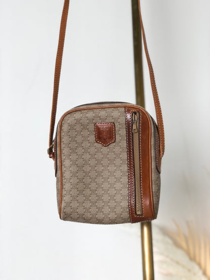 CELINE Macadam Blason Logo Motif  Front Zipper Shoulder bag Beige Vintage u8nhjb