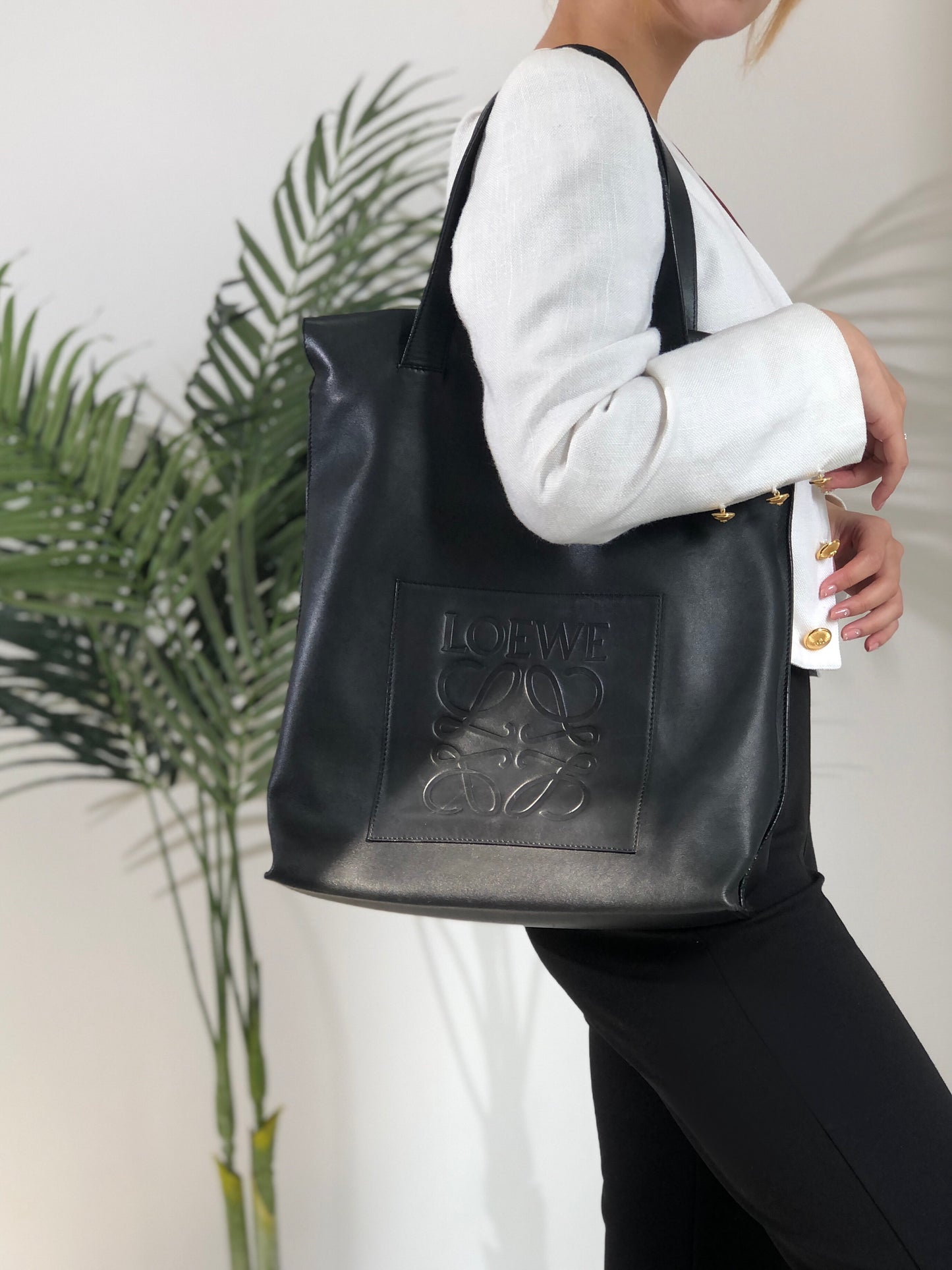 LOEWE Anagram Leather Totebag Black Vintage k826yt