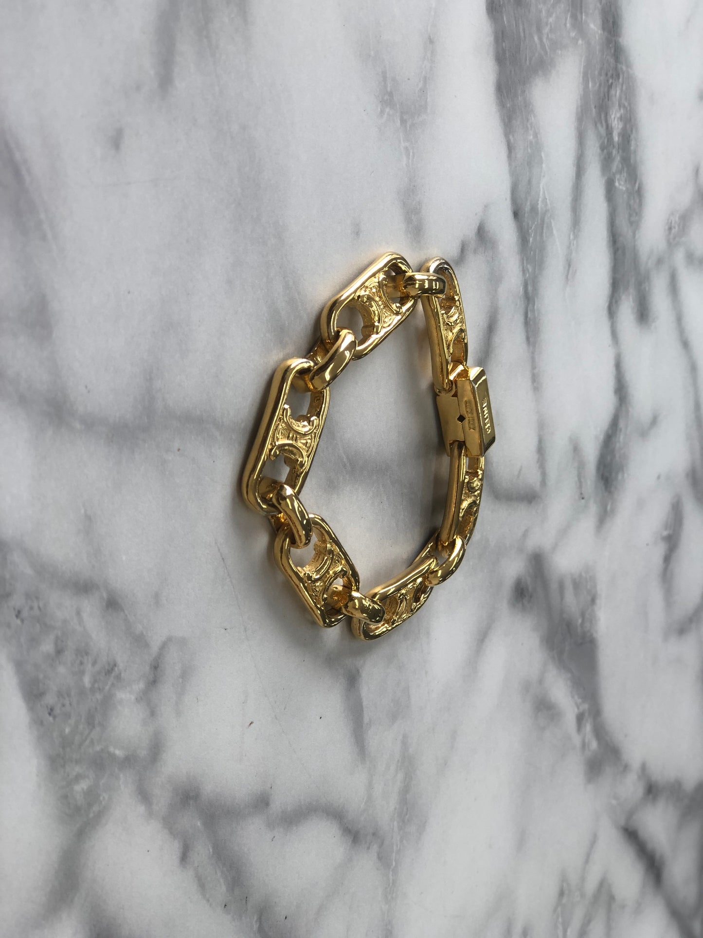CELINE Triomphe Bracelet Gold Vintage bgrfih