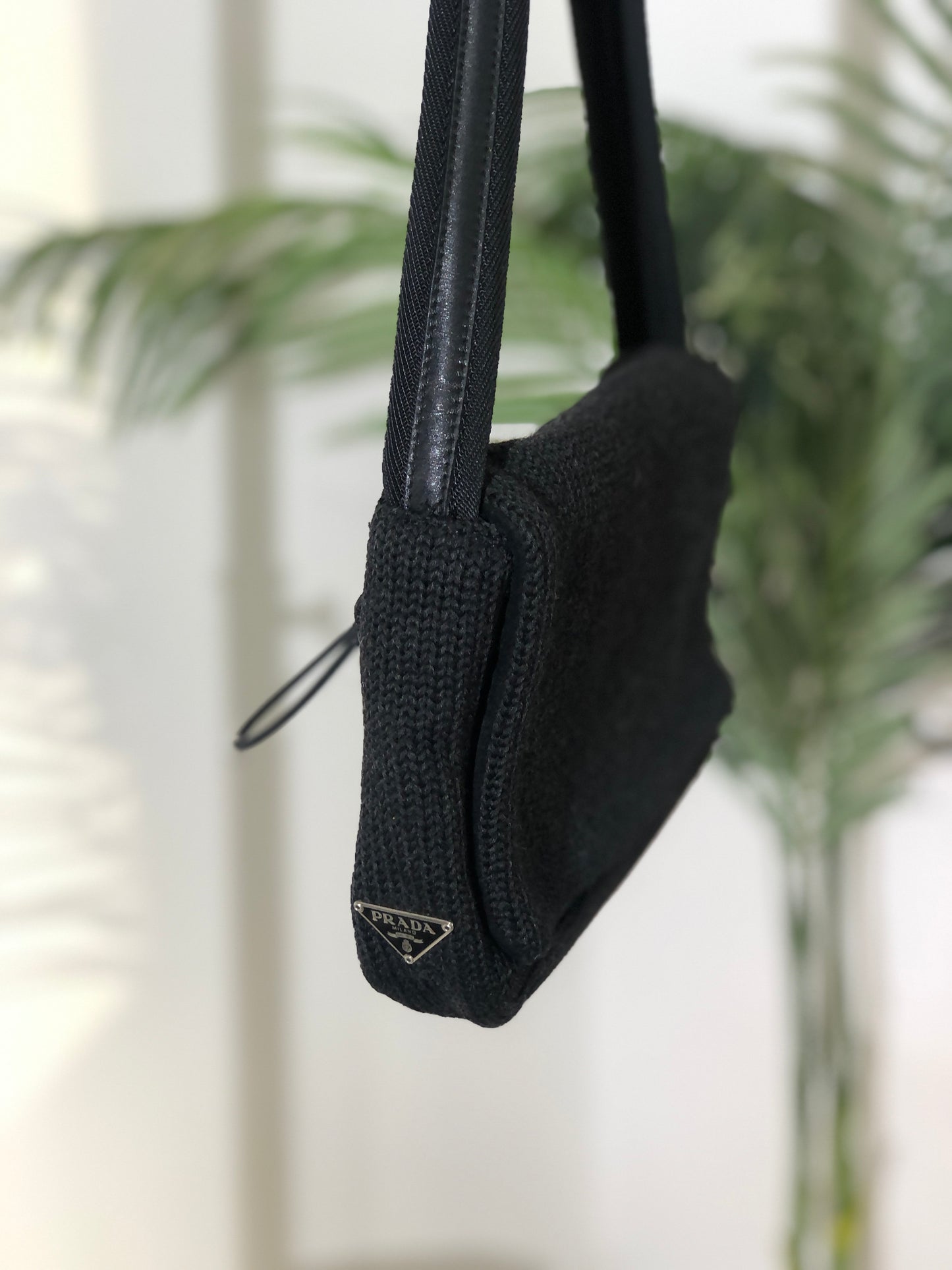 PRADA Triangle Logo Knit Shoulder bag Hobobag Black Vintage bdfyh6
