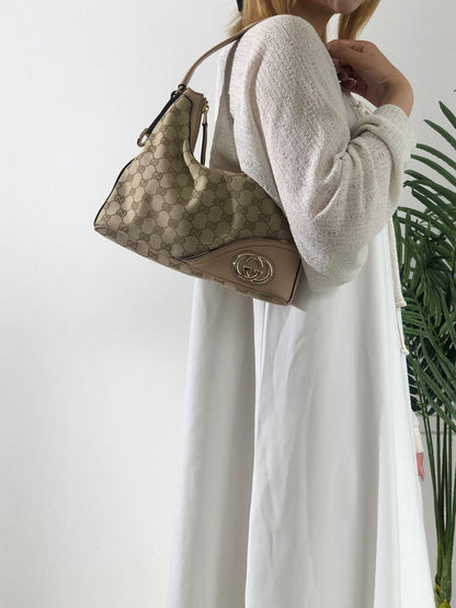 GUCCI GG Pattern Jacquard Leather Shoulder bag Hobobag Beige Vintage y4h8mn