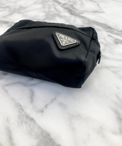 PRADA Triangle Logo Nylon Pouch Black Vintage 7wx6yx