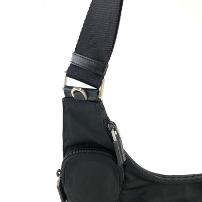 PRADA Triangle Logo Front Buckle Nylon Shoulder bag Black Vintage z6d5rx