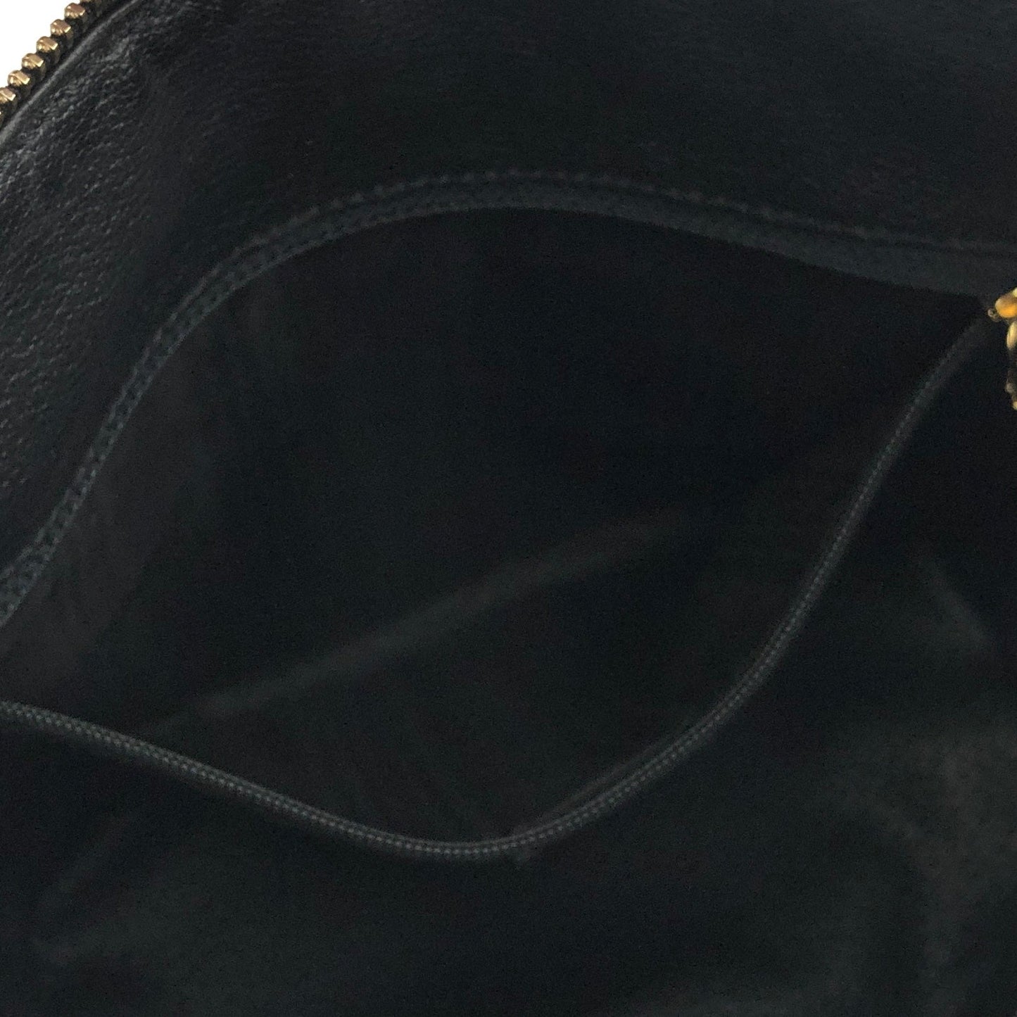 CELINE Macadam Logo embossed Shoulder bag Black Vintage Old CELINE 8z35zh