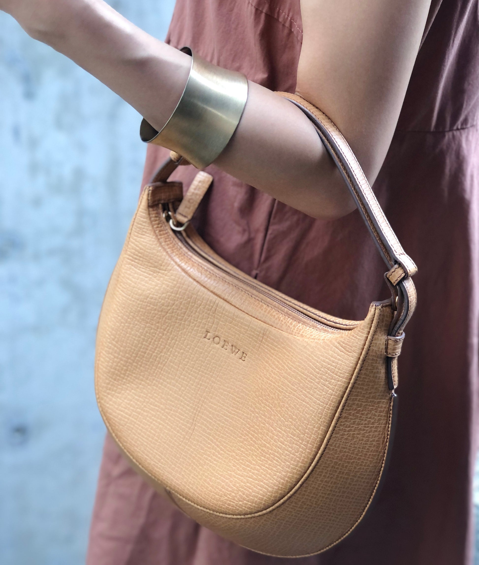Loewe Gate Textured-leather Bucket Bag In Brown