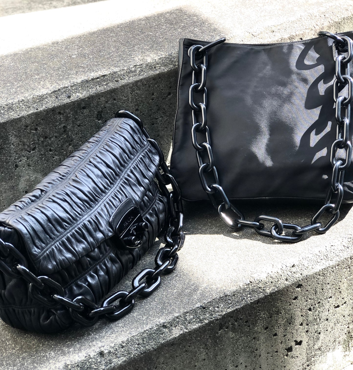 PRADA logo leather plastic chain front lock shoulder bag black vintage old 5abuvk