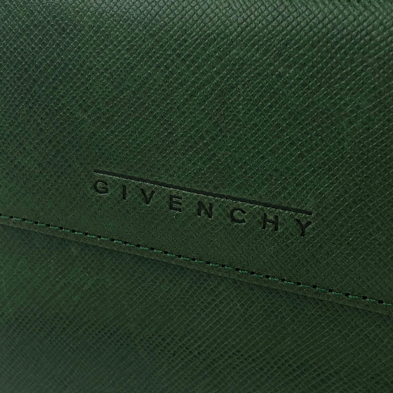 GIVENCHY Logo embossed Leather Compact wallet Coin purse Green Vintage Old w7aseh