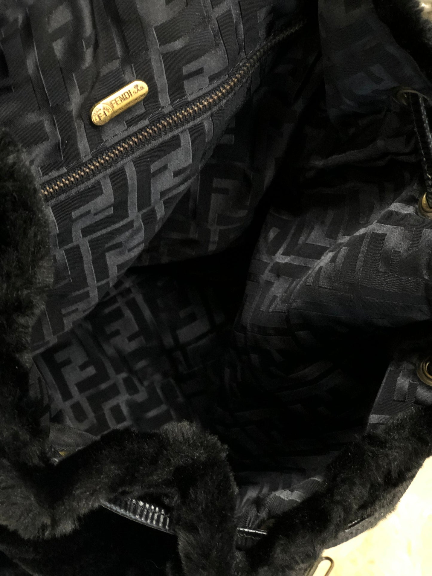 FENDI FF logo Fur Drawstring Backpack Black Vintage Old 28gkdv