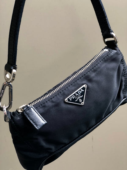 PRADA 三角形標誌尼龍小號手提包黑色復古舊款 v35kab