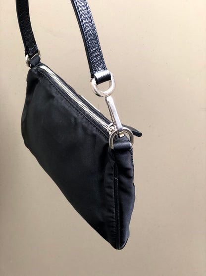 PRADA 三角形標誌尼龍小號手提包黑色復古舊款 v35kab