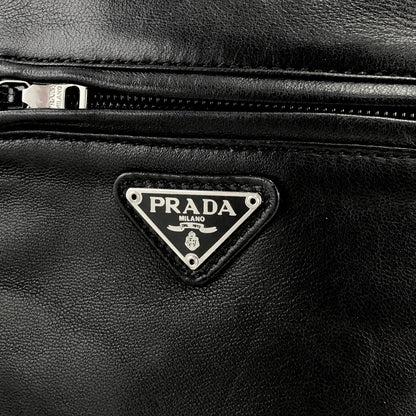 PRADA 三角形標誌納帕皮革小號背包黑色復古舊款 exb4f3
