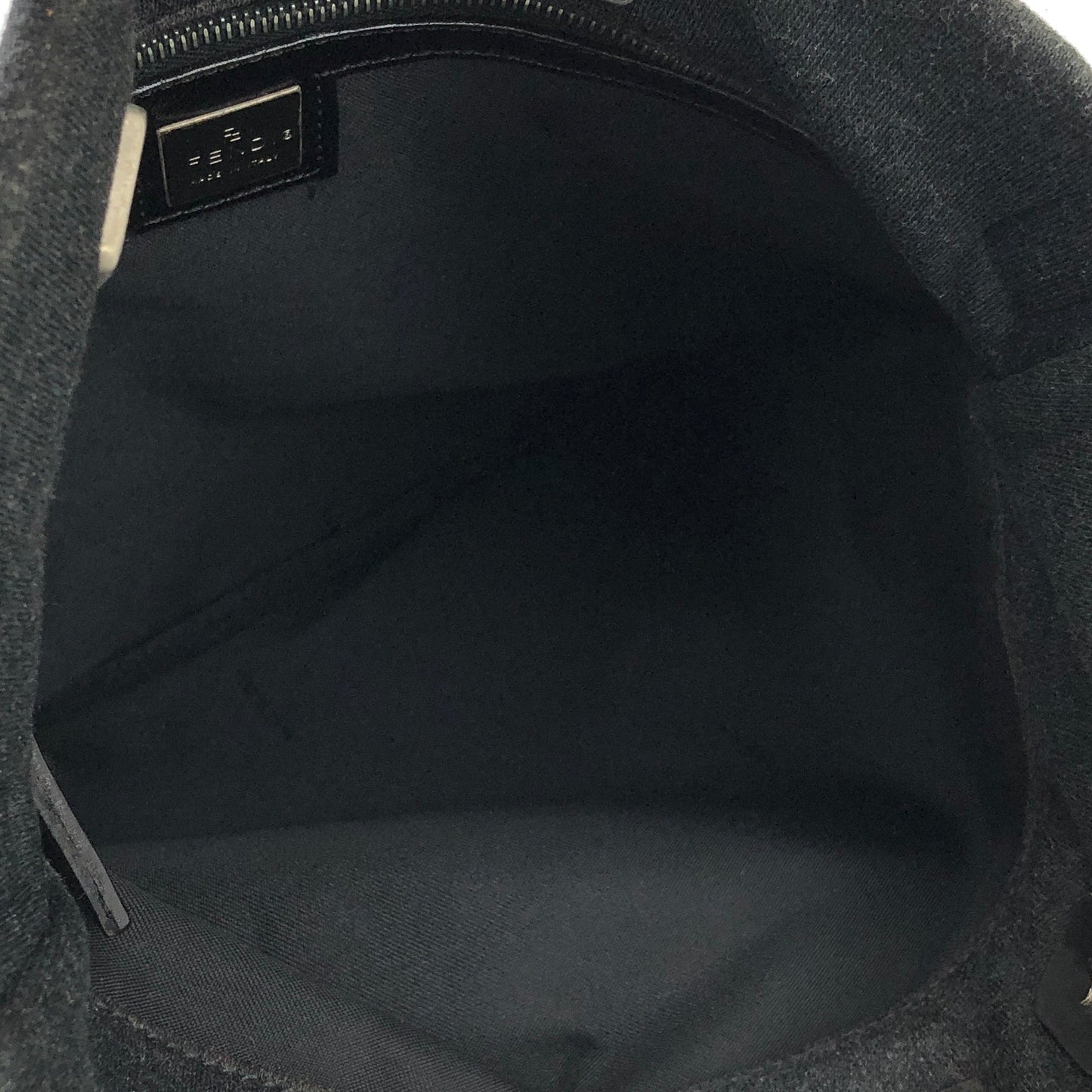 FENDI Logo Knit Shoulder bag Gray Old Vintage 3sngg3