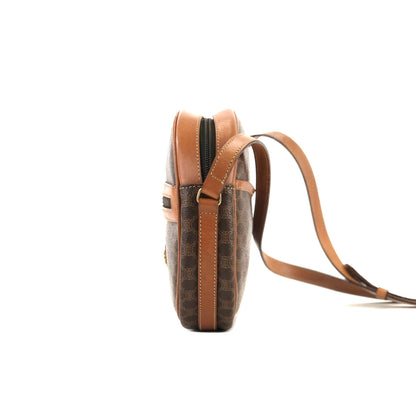 CELINE Macadam Blason Front Zip PVC Leather Round Circle Pochette Shoulder Bag Brown Vintage Old Celine r7d6wk