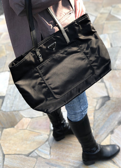 PRADA Triangle logo Nylon Tote bag Black Vintage ke54e5