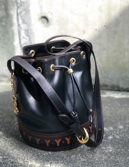 Yves Saint Laurent Y Cut out Drawstring Shoulder bag Black YSL Vintage Old vd5asi