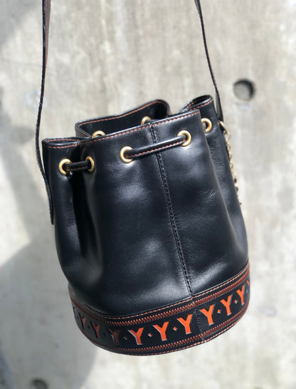 Yves Saint Laurent Y Cut out Drawstring Shoulder bag Black YSL Vintage Old vd5asi