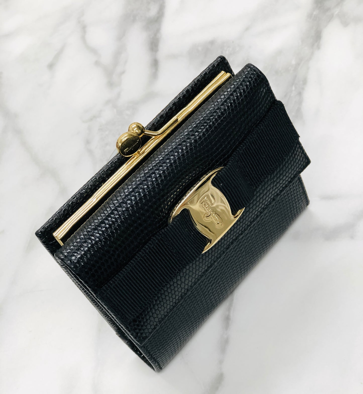 Salvatore Ferragamo Vala ribbon Lizard Mini Wallet Coin purse Black Vintage Old 2ufehp